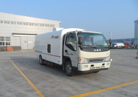 宇通牌YTZ5080TXC90F吸尘车