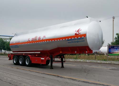昌骅11.7米31.2吨3轴易燃液体罐式运输半挂车(HCH9401GRYD)