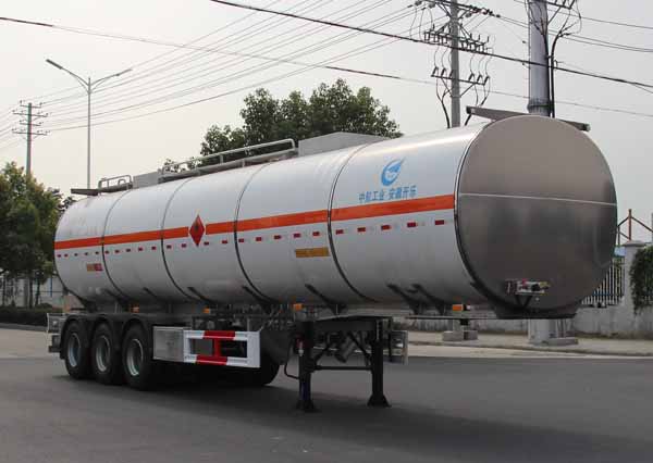 开乐12.1米30.5吨3轴易燃液体罐式运输半挂车(AKL9409GRYA)