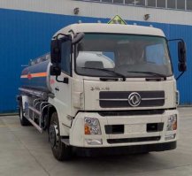 运油车