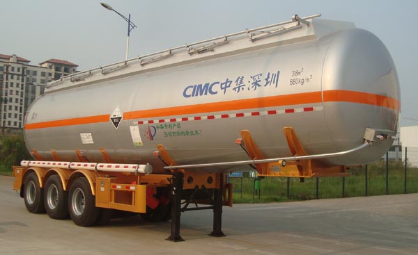中集10.8米31.9吨3轴腐蚀性物品罐式运输半挂车(ZJV9402GFWSZ)