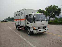 征远牌LHG5070XRQ-JH01易燃气体厢式运输车