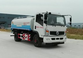 绿化喷洒车