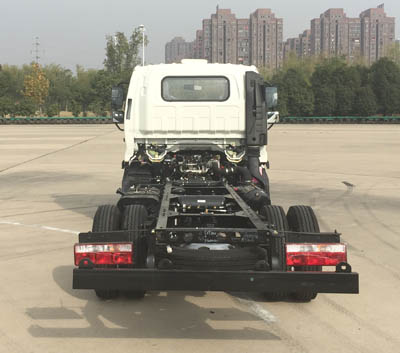HFC1051P52K1C2V 江淮152马力单桥柴油载货汽车底盘图片