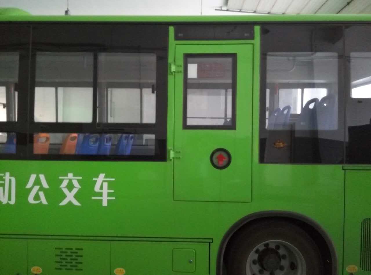 湛龙YYC6800GBEV纯电动城市客车公告图片