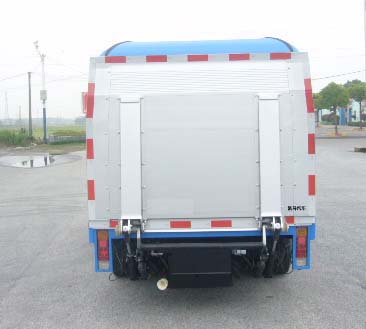 凯马牌KMC5034XTYEV30D纯电动密闭式桶装垃圾车公告图片