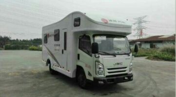 旅居车