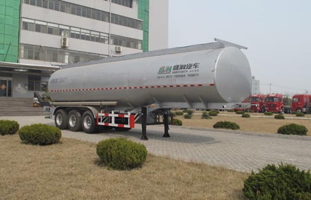 盛润11米31.7吨3轴液态食品运输半挂车(SKW9405GYST)