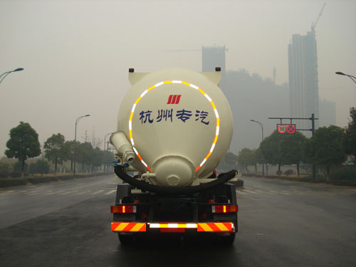 宏宙牌HZZ5253GFLDF低密度粉粒物料运输车公告图片