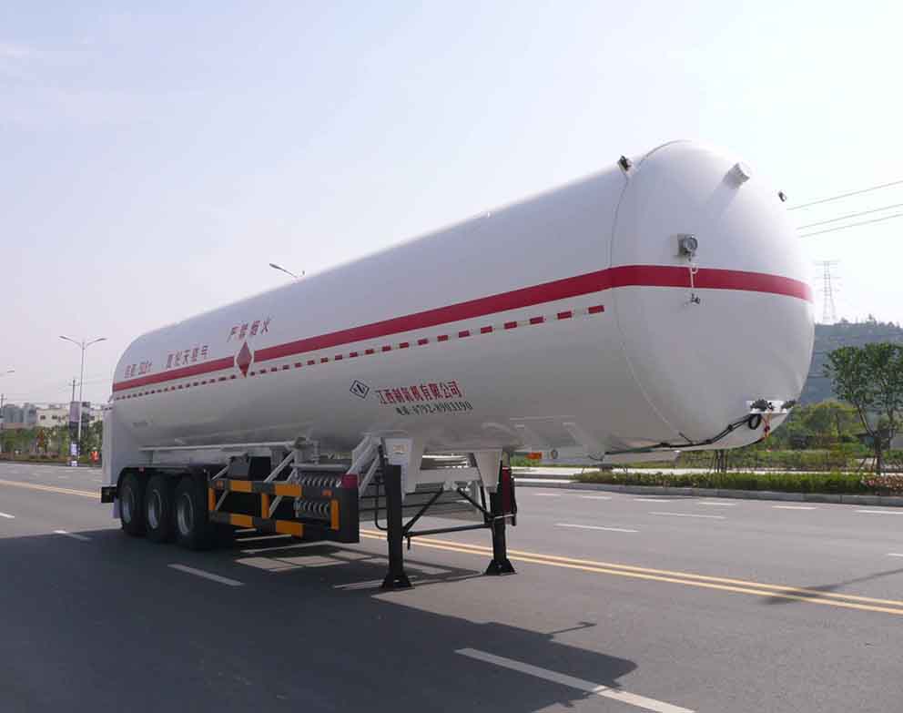 五峰13米21.3吨3轴低温液体运输半挂车(JXY9407GDY5)