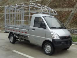 仓栅式运输车