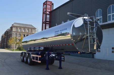 北地10.4米31.9吨3轴液态食品运输半挂车(ND9400GYS)