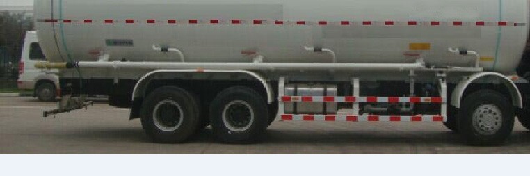 欧曼牌BJ5319GFL-XC低密度粉粒物料运输车公告图片