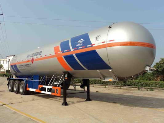 宏图13米24.7吨3轴液化气体运输半挂车(HT9409GYQB3)