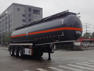 永强10.6米30吨3轴腐蚀性物品罐式运输半挂车(YQ9401GFWY2)