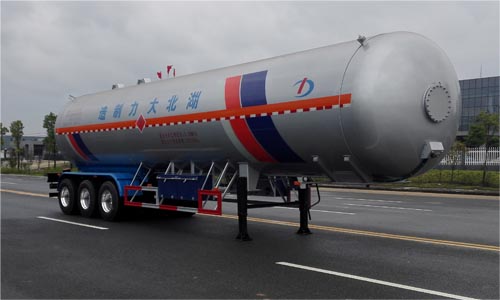 大力13米28吨3轴液化气体运输半挂车(DLQ9400GYQSZ5)