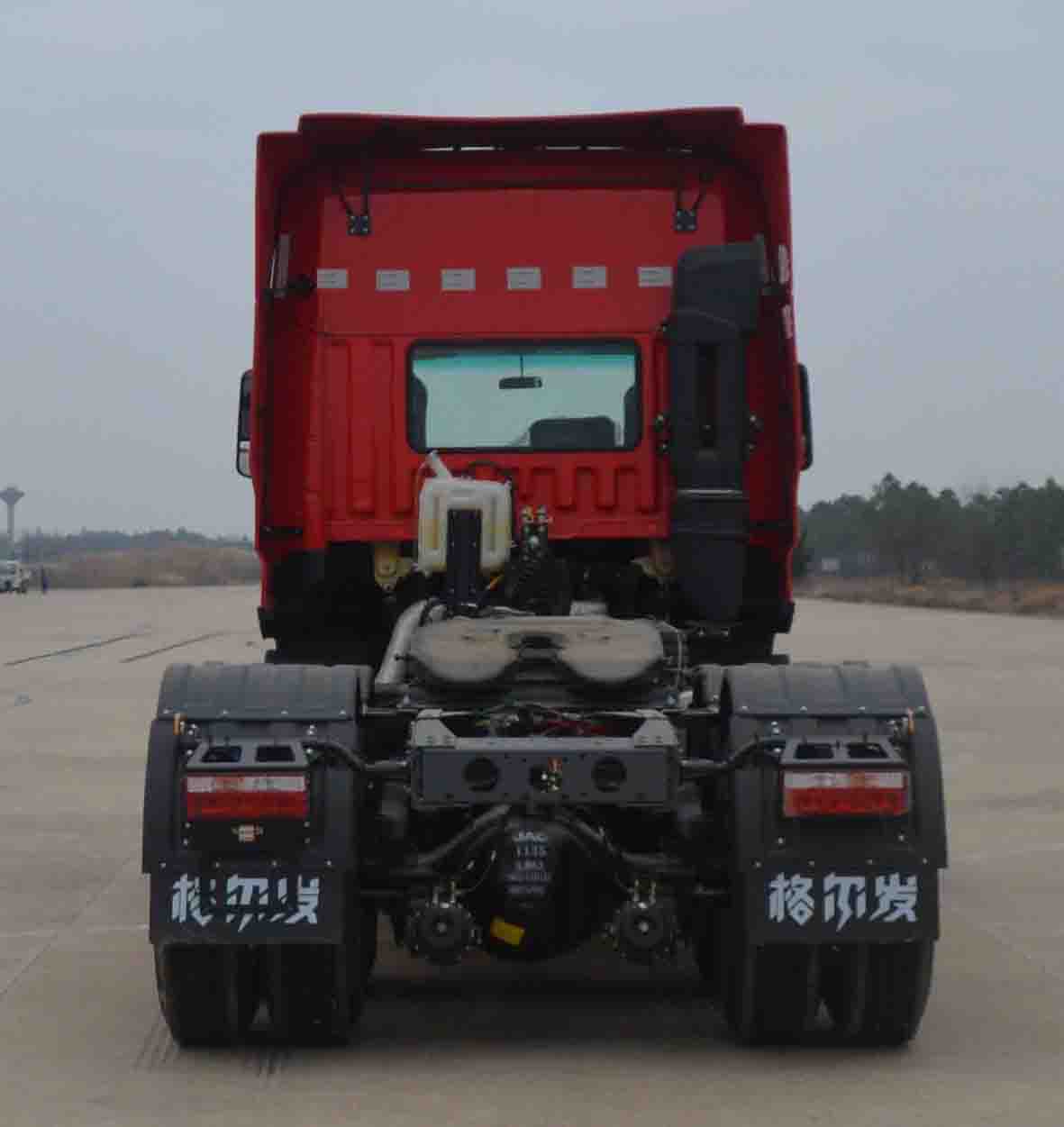 HFC4251P1K5E33S2QV 江淮388马力后双桥,后八轮柴油牵引汽车图片