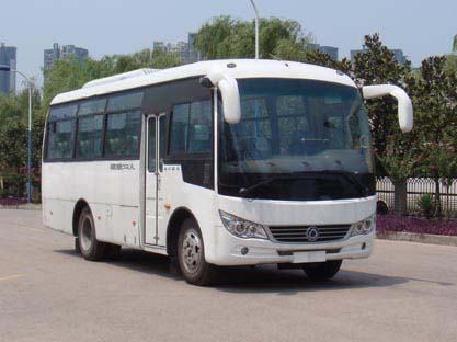 申龙7.5米24-32座客车(SLK6750GSD5)
