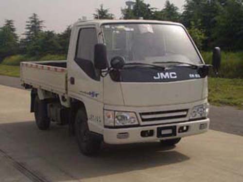 JX1031TA4 江铃102马力单桥柴油3.1米国四载货汽车图片