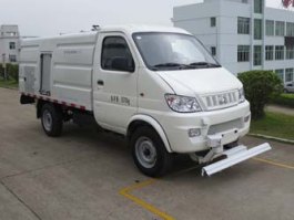路面养护车