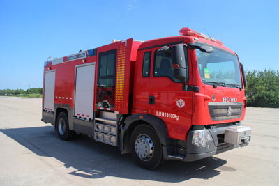 LLX5184GXFPM60/T5G 天河牌泡沫消防车图片