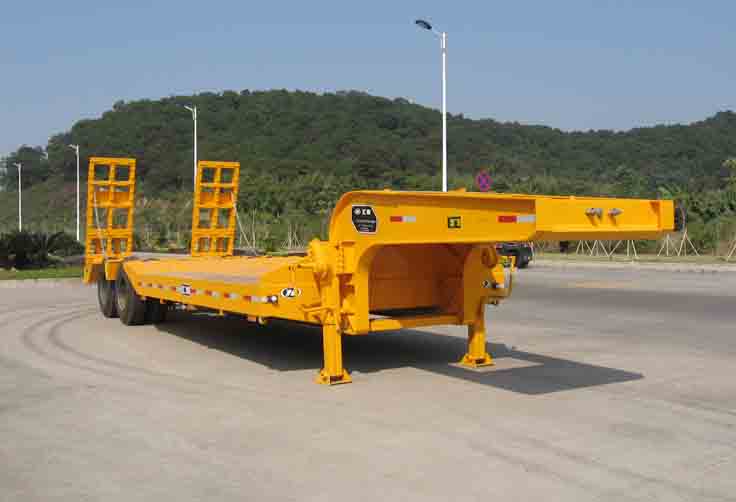 汇联11.6米24吨2轴低平板半挂车(HLC9340TDP)