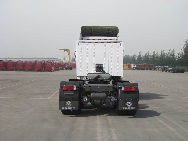 豪瀚ZZ4255N3847E1L牵引汽车公告图片