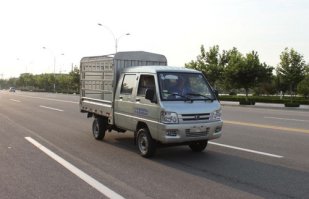 仓栅式运输车