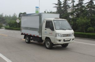 翼开启厢式车