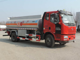 运油车