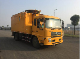 工程车