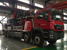 压裂车