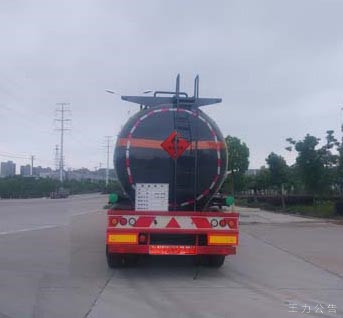 楚飞CLQ9402GRYB易燃液体罐式运输半挂车公告图片