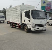 仓栅式运输车