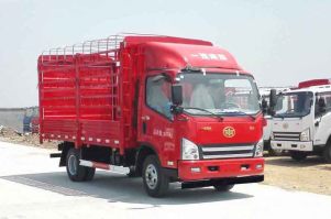 仓栅式运输车