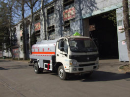 运油车