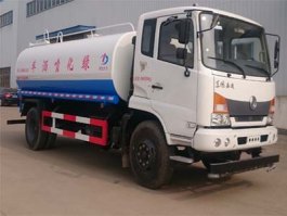 绿化喷洒车