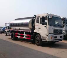 沥青洒布车