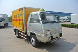 爆破器材运输车