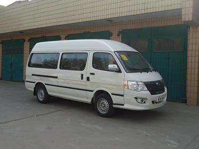 金龙5.3米6-9座轻型客车(XMQ6531CEG52)