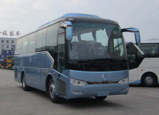 金旅9.5米24-41座客车(XML6957J15Z)