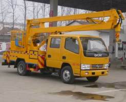 高空作业车
