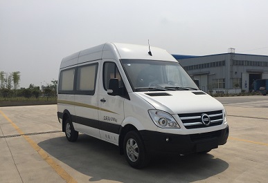NJL5040XSWBEV4型纯电动商务车