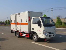 爆破器材运输车