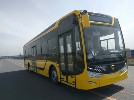 哈尔滨12米10-34座插电式混合动力城市客车(HKC6123CHEV)