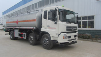 运油车