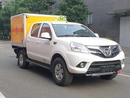 爆破器材运输车