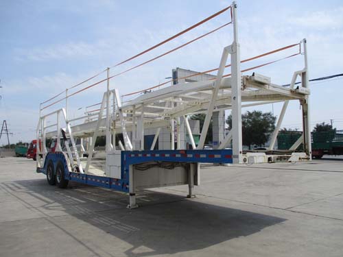 骏彤13.8米13.7吨2轴车辆运输半挂车(JTM9200TCL)
