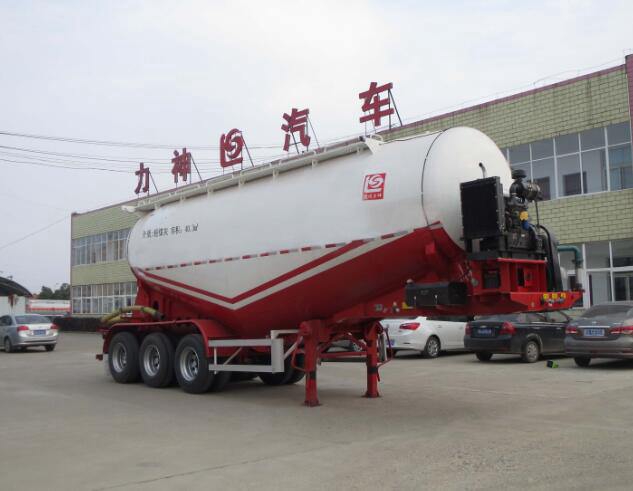 10.1米31.5吨3轴中密度粉粒物料运输半挂车(SLS9403GFL)