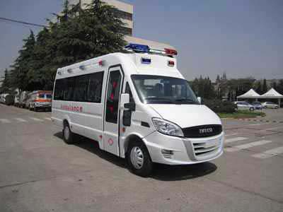 依維柯牌NJ5055XJHJD救護(hù)車公告圖片